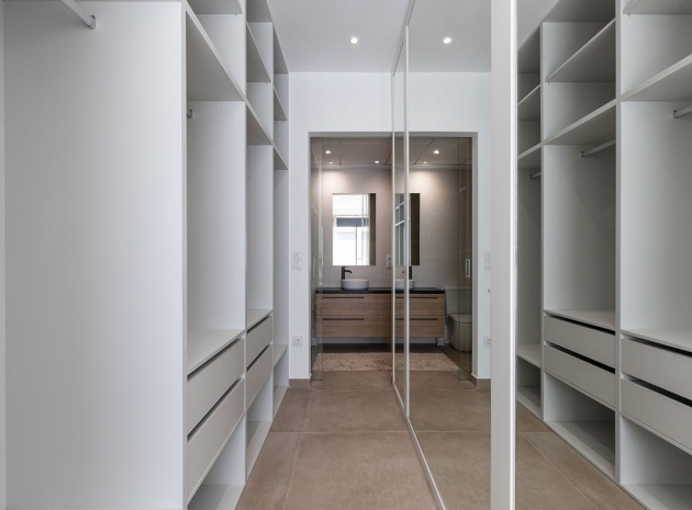 Resale - Villa - Dolores - Dolores Centro