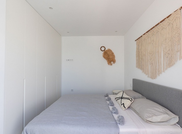 Resale - Villa - Dolores - Dolores Centro