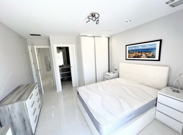 Återförsäljning - Villa - Orihuela - Punta Prima