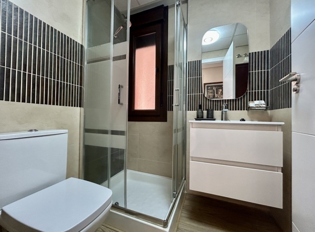 Återförsäljning - Lägenhet - Los Alcazares - Los Alcazares Centro