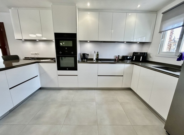 Återförsäljning - Villa - Orihuela - Cabo Roig