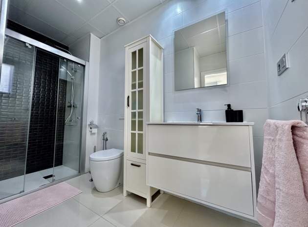 Resale - Villa - Villamartin - El Galan