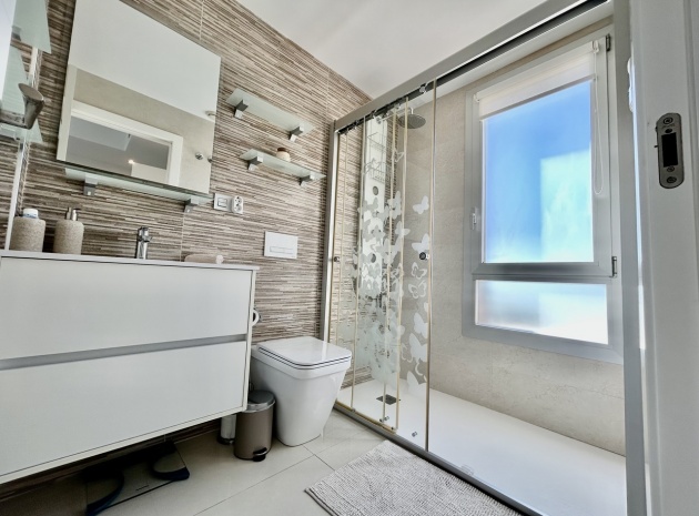 Resale - Villa - Villamartin - El Galan