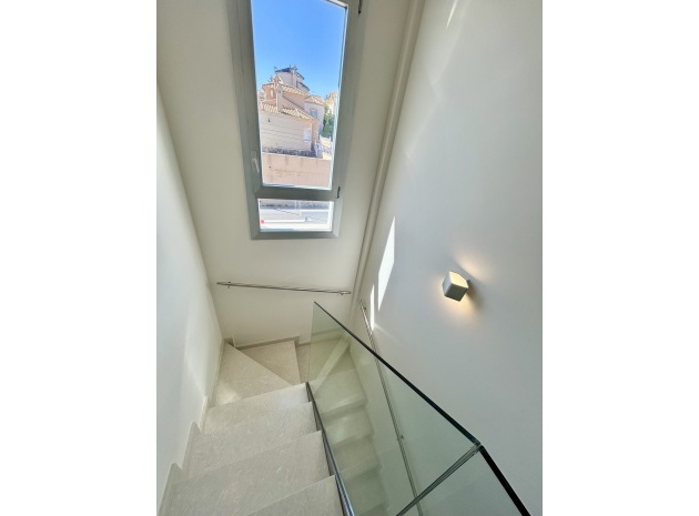 Resale - Villa - Villamartin - El Galan