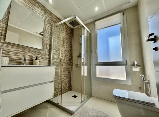 Resale - Villa - Villamartin - El Galan