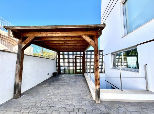 Resale - Villa - Villamartin - El Galan