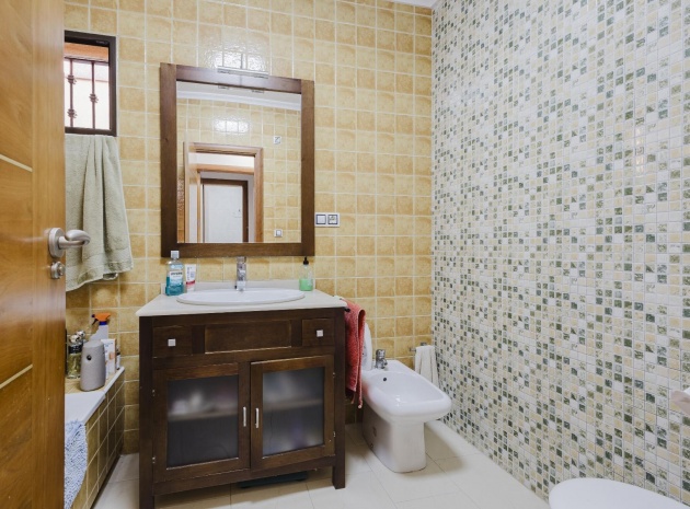 Resale - Villa - Torrevieja - Aguas Nuevas