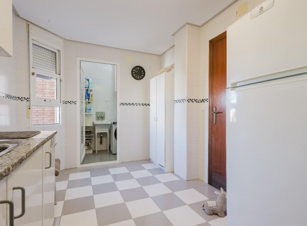 Wiederverkauf - Wohnung - San Miguel de Salinas