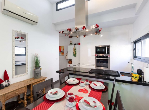 Resale - Townhouse - Villamartin - La Fuente