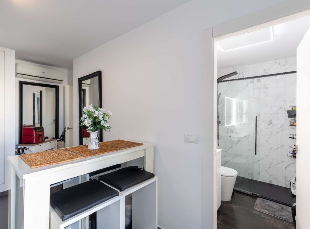 Resale - Townhouse - Villamartin - La Fuente