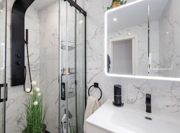 Resale - Townhouse - Villamartin - La Fuente