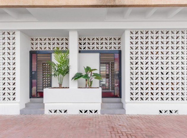 Nybyggnad - Lägenhet - Torrevieja - Playa Los Naufragos