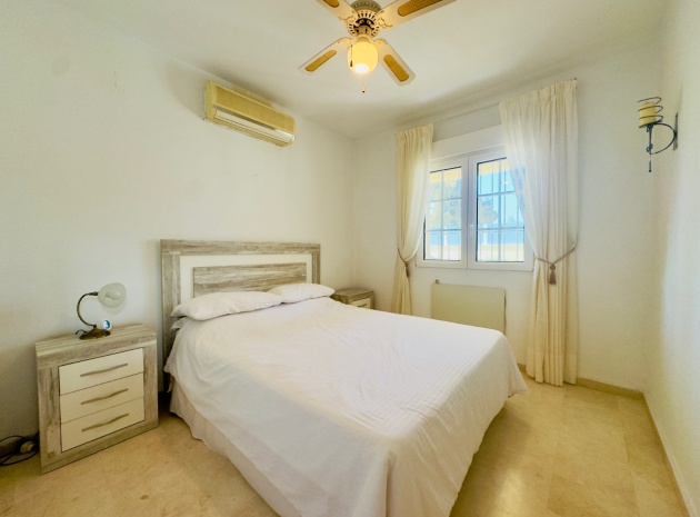 Resale - Villa - Playa Flamenca - La Rueda