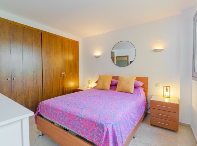 Resale - Apartment - Punta Prima - la entrada