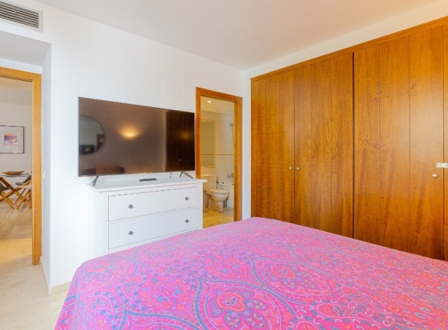 Resale - Apartment - Punta Prima - la entrada