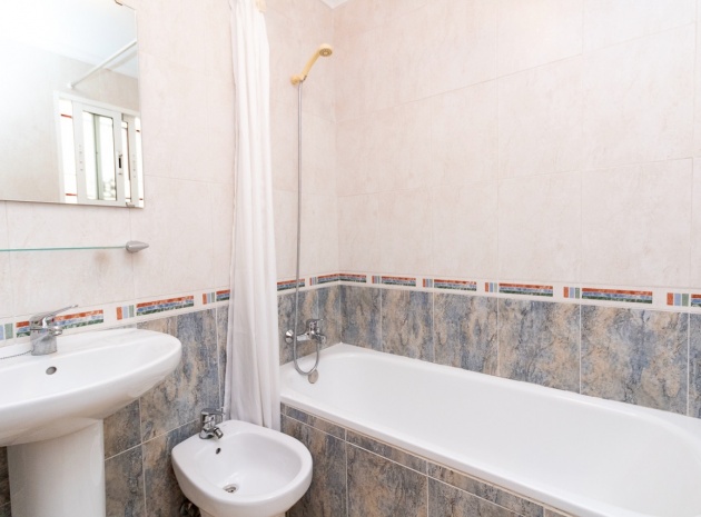 Återförsäljning - Radhus - Playa Flamenca - pueblo caballero