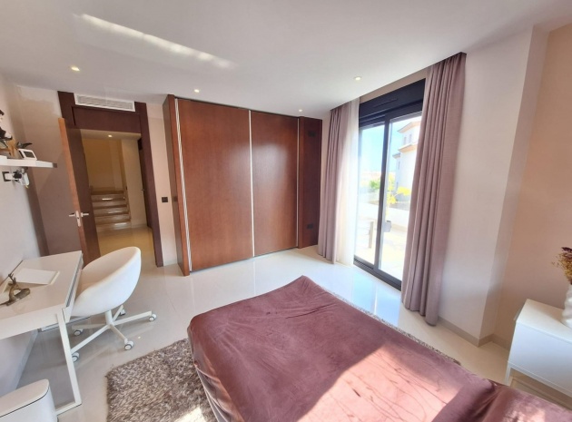 Wiederverkauf - Villa - Villamartin - Las Filipinas