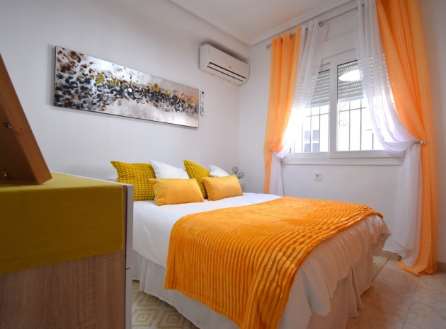 Återförsäljning - Villa - Playa Flamenca