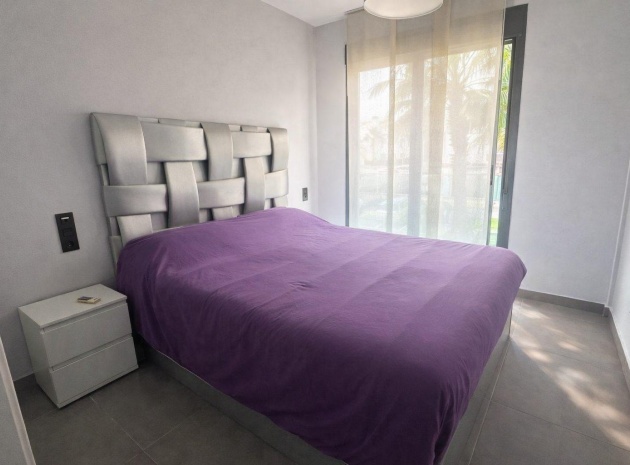 Wiederverkauf - Wohnung - Punta Prima - oasis beach