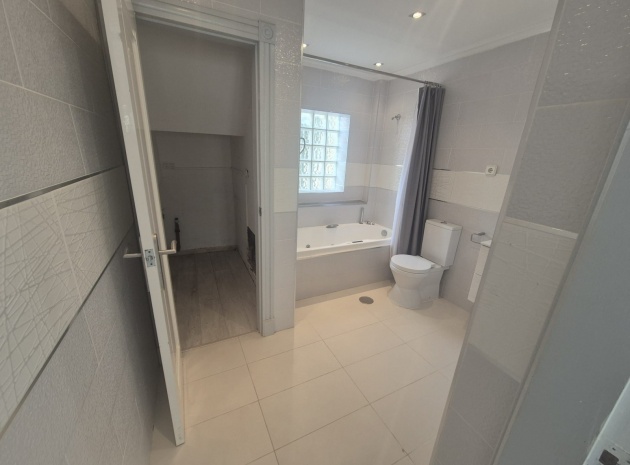 Resale - Villa - Villamartin - las ramblas