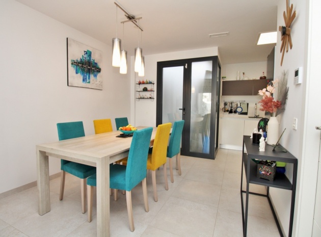 Resale - Townhouse - Villamartin - PAU 26