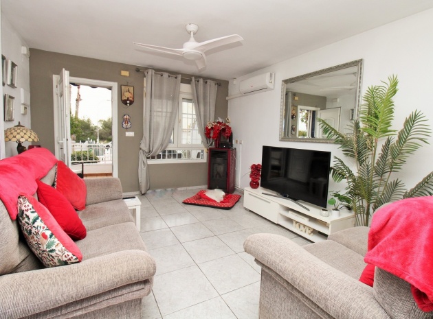 Resale - Townhouse - Villamartin - rioja