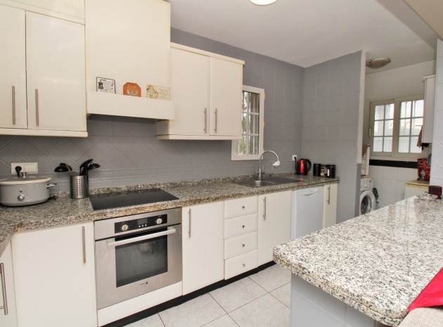 Resale - Townhouse - Villamartin - rioja