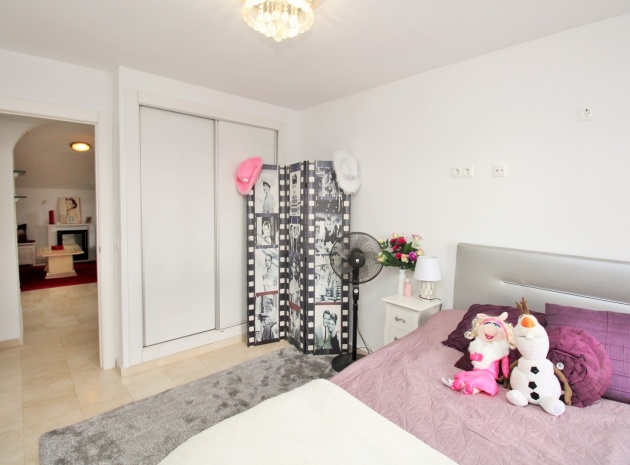 Resale - Townhouse - Villamartin - rioja