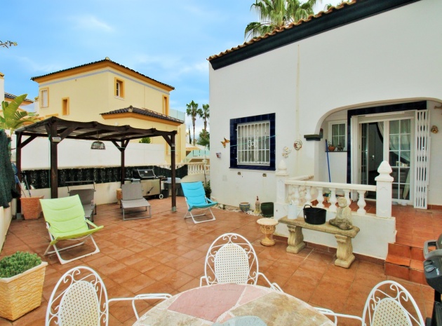 Resale - Townhouse - Villamartin - rioja