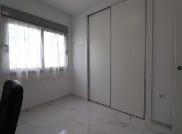 Återförsäljning - Lägenhet - Benijofar