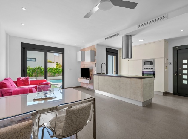 Återförsäljning - Villa - Ciudad Quesada - Dona Pepa