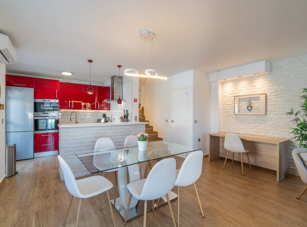 Resale - Villa - Torrevieja - altos del limonar