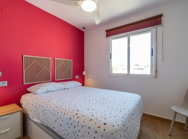 Resale - Villa - Torrevieja - altos del limonar