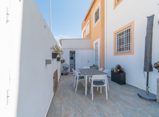 Resale - Villa - Torrevieja - altos del limonar