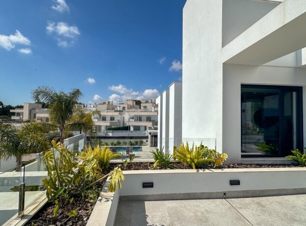 Resale - Villa - Villamartin