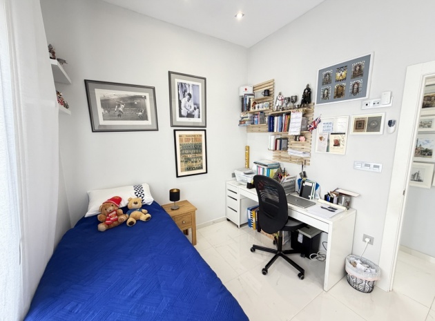 Wederverkoop - Villa - Villamartin - PAU 26