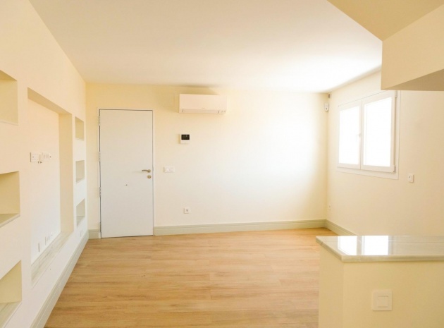 Neubau - Stadthaus - Málaga - Playa de la Malagueta