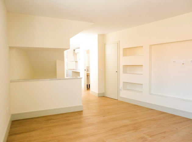 Neubau - Stadthaus - Málaga - Playa de la Malagueta