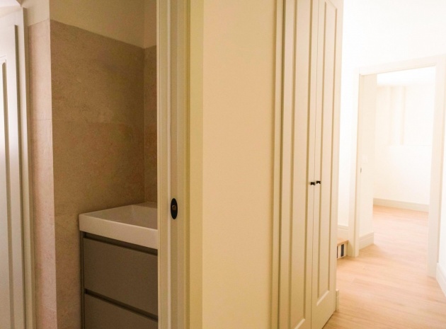 Neubau - Stadthaus - Málaga - Playa de la Malagueta