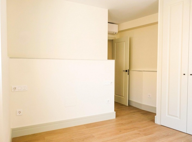 Neubau - Stadthaus - Málaga - Playa de la Malagueta