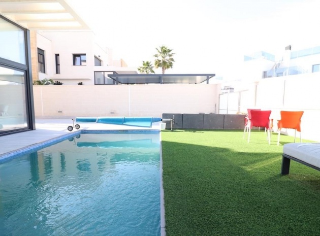 Wederverkoop - Villa - Cabo Roig - Lomas de Cabo Roig