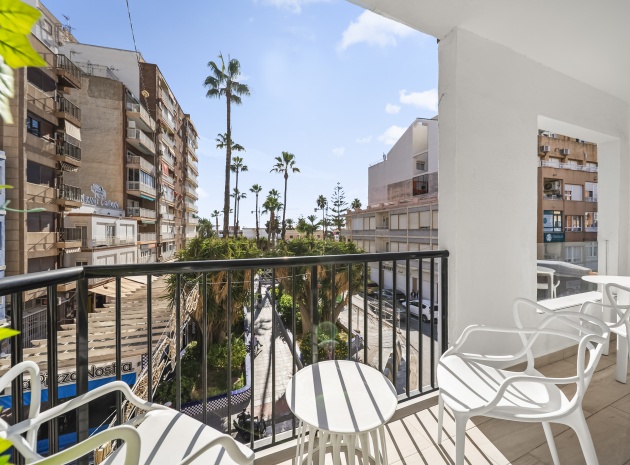 Återförsäljning - Lägenhet - Torrevieja - Beachside Torrevieja