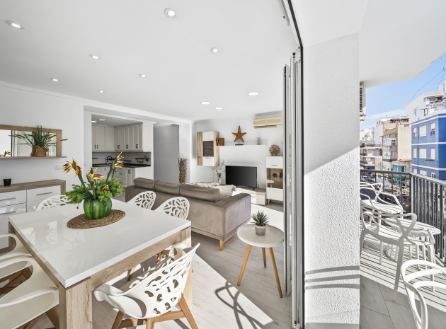 Återförsäljning - Lägenhet - Torrevieja - Beachside Torrevieja