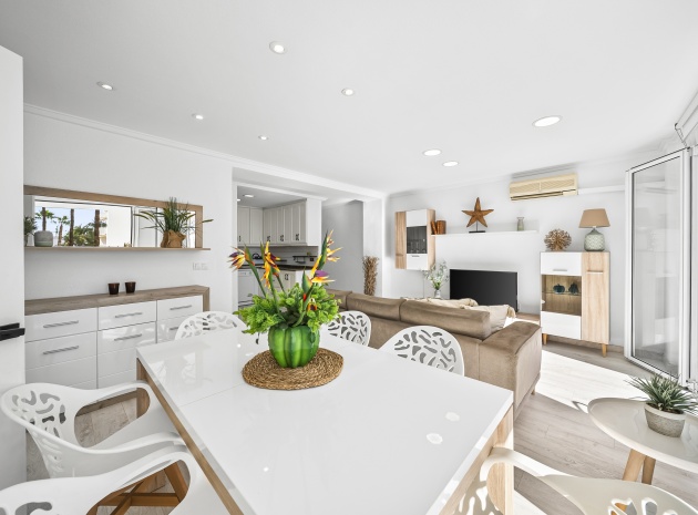 Återförsäljning - Lägenhet - Torrevieja - Beachside Torrevieja