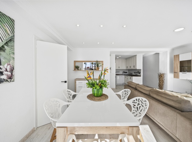 Återförsäljning - Lägenhet - Torrevieja - Beachside Torrevieja