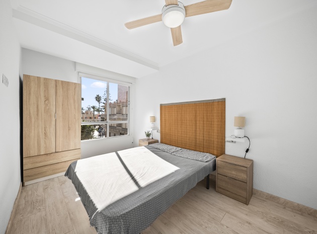 Återförsäljning - Lägenhet - Torrevieja - Beachside Torrevieja