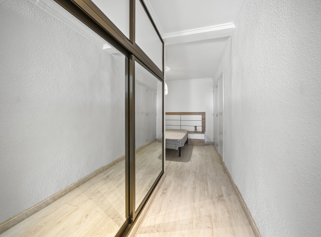 Återförsäljning - Lägenhet - Torrevieja - Beachside Torrevieja