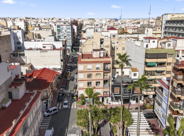Återförsäljning - Lägenhet - Torrevieja - Beachside Torrevieja