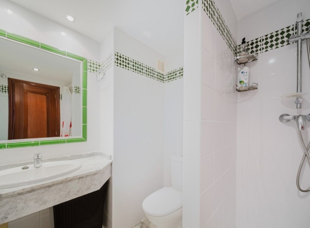 Återförsäljning - Lägenhet - Torrevieja - Beachside Torrevieja