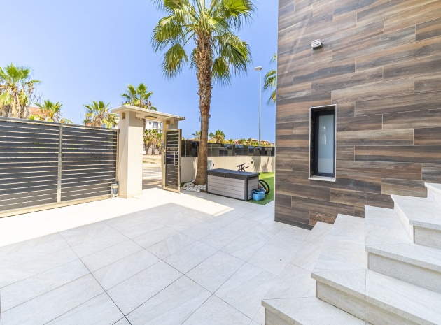 Återförsäljning - Villa - Cabo Roig - Lomas de Cabo Roig